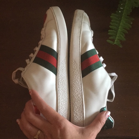 COPY - Gucci Ace Embroidered Heart Trainers - Picture 5 of 9